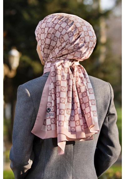 Vissona Lüks Medine İpeği Monogram Desenli Sütlükahve Renkli 75x195 Kırışmaz Şal Moss Krep Dikiş Tipi İtalyan Dikişli Çok Renkli Vissona Lüks Medine İpeği Monogram Desenli Sütlükahve Renkli 75x195 Kırışmaz Şal Moss Krep Dikiş Tipi İtalyan Dikişli Çok Renkli
