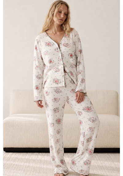 Siyah İnci Yumuşak Tuşe Kışlık Fitilli Pamuklu Örme Düğmeli Hırka Pijama Takım 8073 Pembe Büyük Çiçek Siyah İnci Yumuşak Tuşe Kışlık Fitilli Pamuklu Örme Düğmeli Hırka Pijama Takım 8073 Pembe Büyük Çiçek