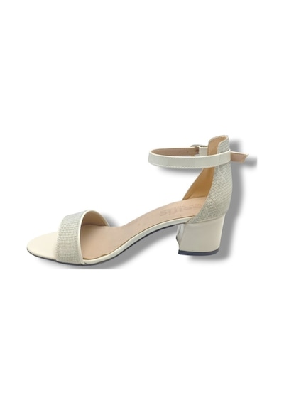 Selfie 4270-26 Simli Rugan Tek Bant Orta Topuk Büyük Numara Fashion Kadın Sandalet 5,5cm 41-43 Krem Selfie 4270-26 Simli Rugan Tek Bant Orta Topuk Büyük Numara Fashion Kadın Sandalet 5,5cm 41-43 Krem