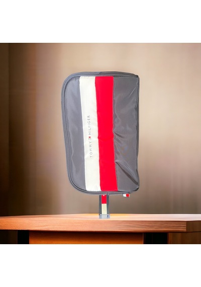 Tommy Hilfiger Erkek Seyehat El Çantası Genişlik 21 Derinlik-12 Cm Tommy Hilfiger Erkek Seyehat El Çantası Genişlik 21 Derinlik-12 Cm