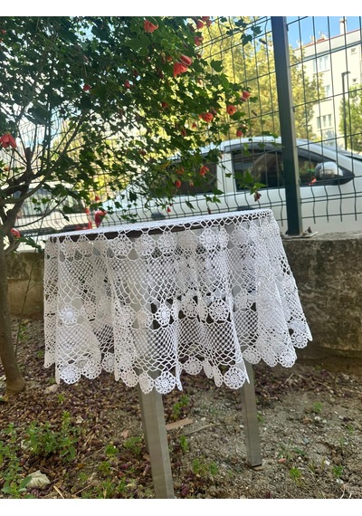 Beyaz- Fiskos Örtüsü- Yuvarlak