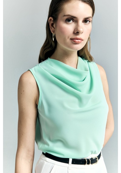 Degaje Yaka Kolsuz Bluz - Mint-136990 MİNT