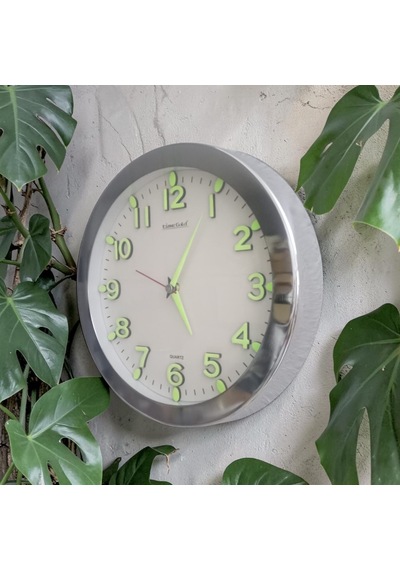 Fosforlu Karanlıkta Parlayan 3d Krom Çerçeveli Sessiz Akar Saniye Duvar Saati Çap 26 Cm