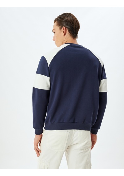 Koton Kolej Baskılı Sweatshirt Bisiklet Yaka Renk Bloklu Pamuklu Lacivert 5wam70181mk Lacivert