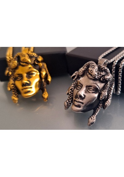 Antik Eskitme Gotik Tarz Paslanmaz Çelik Medusa Kolye Gümüş Antik Eskitme Gotik Tarz Paslanmaz Çelik Medusa Kolye Gümüş