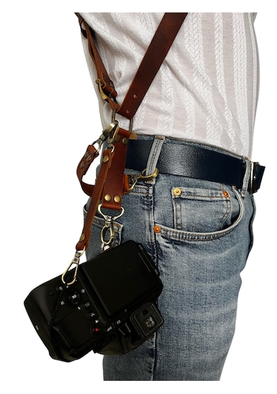 Profesyonel Hakiki Deri Tekli Fotoğraf Makinesi Omuz Askısı - Tobacco Kahve - Smallrig Bağlantılı Kahverengi Profesyonel Hakiki Deri Tekli Fotoğraf Makinesi Omuz Askısı - Tobacco Kahve - Smallrig Bağlantılı Kahverengi