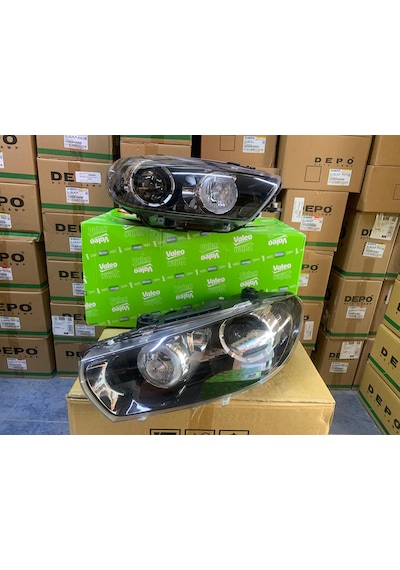 Vw Scirocco 2008-2013 Arası Valeo Sağ Ve Sol Far Takım D1s Xenon 1k8941753f / 1k8941754f