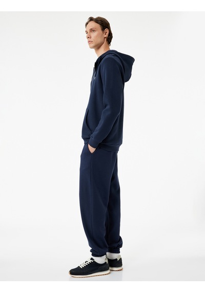 Koton Şardonlu Cep Detaylı Rahat Kesim Beli Lastikli Jogger Spor Eşofman Altı Lacivert 6wam40062nk Lacivert Koton Şardonlu Cep Detaylı Rahat Kesim Beli Lastikli Jogger Spor Eşofman Altı Lacivert 6wam40062nk Lacivert