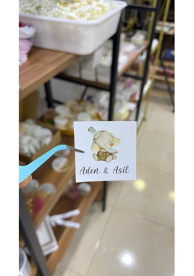Yenidoğan Çikolata Etiketi 3,5x3,5 Cm 70 Adet Kişiye Özel - Arletikettasarım Beyaz