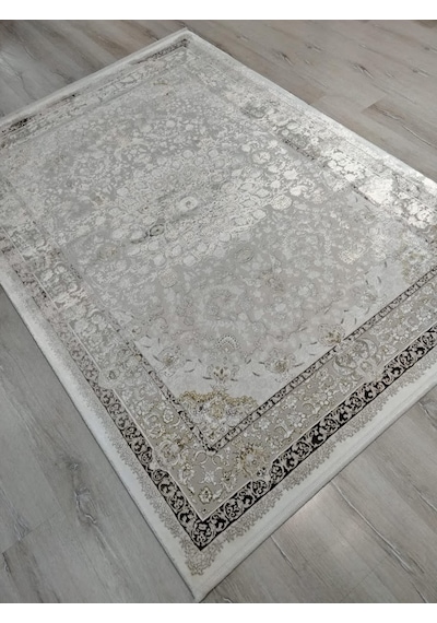 Vera Klasik Desenli Ipeksi Yumuşaklıkta Dokunmuş Makina Halısı 160x230 Cm Kahverengi - Vizon Vera Klasik Desenli Ipeksi Yumuşaklıkta Dokunmuş Makina Halısı 160x230 Cm Kahverengi - Vizon