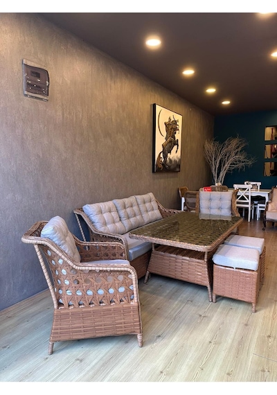 Kalyonhome Garden Marsilya Rattan Bahçe Balkon Mobilyası 3+1+1+2puf Ve Masa Kahverengi