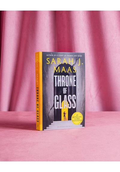 Throne Of Glass: From The 1 Sunday Times Best-selling Author Of A Court Of Thorns And Roses Standart