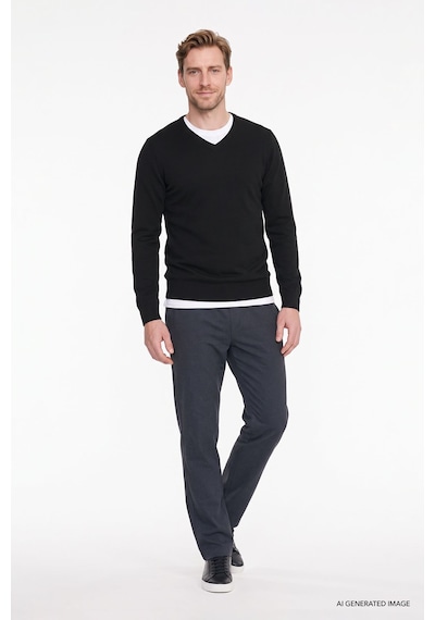 AC&Co / Altınyıldız Classics Erkek Siyah Standart Fit Normal Kesim V Yaka Triko Kazak 4A4923100002SYHXXL Siyah