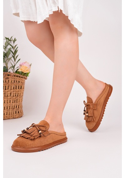 Muggo Fringe Süet Deri Fiyonk Detaylı Günlük Rahat Önü Kapalı Kadın Püsküllü Loafer Terlik Taba Muggo Fringe Süet Deri Fiyonk Detaylı Günlük Rahat Önü Kapalı Kadın Püsküllü Loafer Terlik Taba