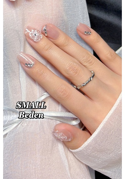 Small Beden Kısa Takma Tırnak Çiçek Charm 10 Adet Takma Tırnak Seti T068 3d Çiçek