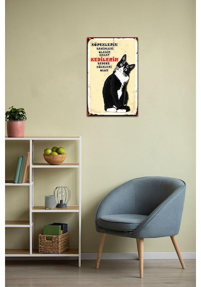 Kuşe Kağıt Duvar Posteri Kedilerin Sadece Köleleri Olur Retro Vintage Drtr0033