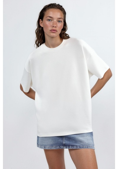 Hiccup Oversize Bisiklet Yaka Modal Touch Örme Tişört Tozlu Beyaz