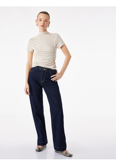 Koton Modal Karışımlı Slim Fit Drape Detaylı Dik Yaka Kısa Kollu Tişört Ekru 6sak70014ek