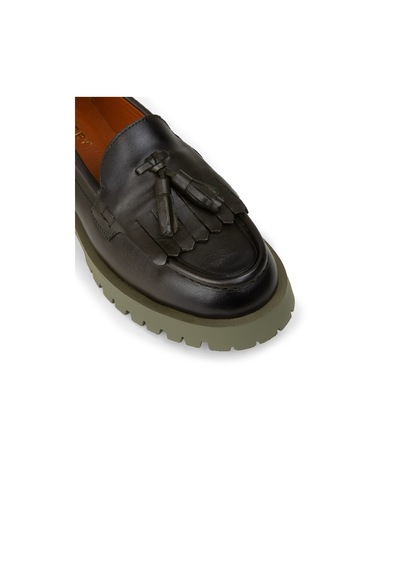 Deery Kadın Hakiki Deri Yeşil Püsküllü Loafer - 02033zyslc02
