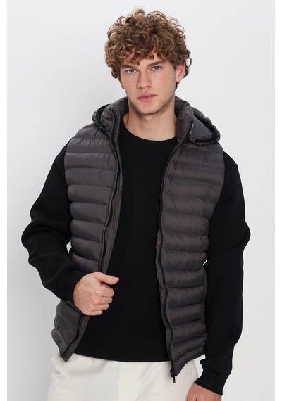Tudors Erkek Slim Fit Dar Kesim Astarlı Rüzgar Geçirmez Cepli Antrasit Çıkarılabilir Kapüşonlu Şişme Yelek-32085 Antrasit Tudors Erkek Slim Fit Dar Kesim Astarlı Rüzgar Geçirmez Cepli Antrasit Çıkarılabilir Kapüşonlu Şişme Yelek-32085 Antrasit