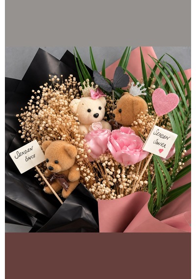 Petit Ourson Altın Cipso Ve Üç Peluş Ayıcıklı Pembe Gül Buket - El Yapımı Yapay Çiçek