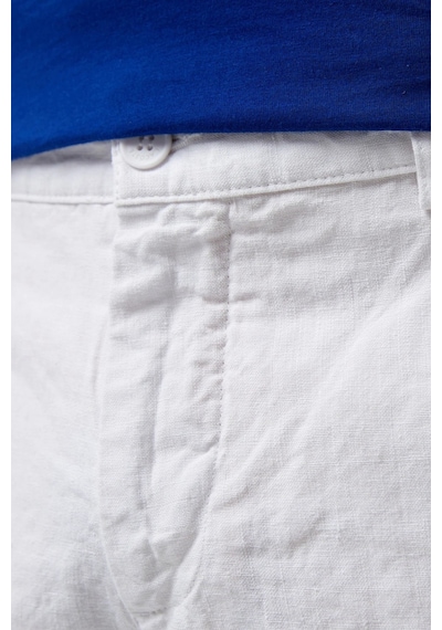 Lacoste Men's Slim Fit Linen Bermuda Shorts White Erkek Dar Kesim Keten Şort Beyaz