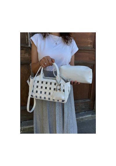 Just Polo Kadın Yeni Sezon Örgü Detaylı Ayarlanabilir Askılı Şık Çapraz El & Omuz Çantası Ebat : 26 X 17 Cm Rugan Beyaz