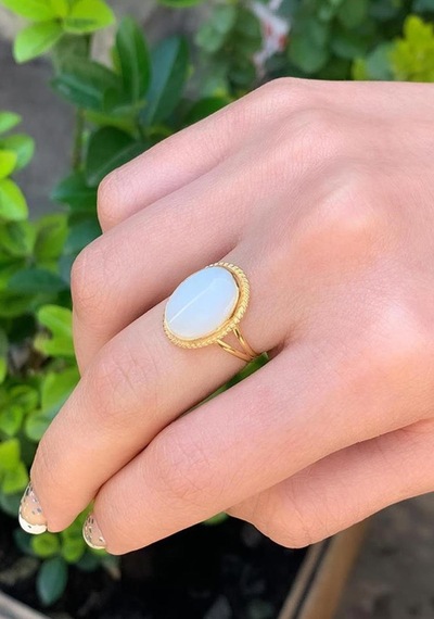 14 Ayar Altın Sedef Taşlı Oval Yüzük
