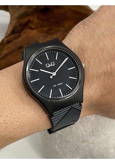 Q&Q Qcg5291 Su Geçirmez Silikon Kordonlu Unisex Kol Saati