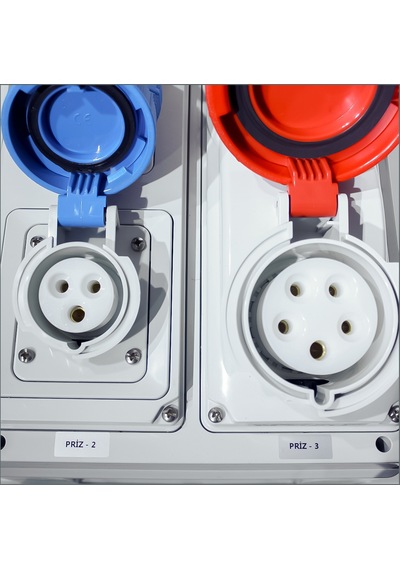 Novsen Ip66 Kombinasyon Panosu 2 Ad. 3x16a, 1 Ad. 5x32a Kilitli P.