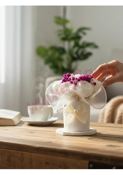 Mumelia Pastel Çiçekler - Doğal Soya Rose Gold Kutulu Mini Mum Buketi - Beyaz