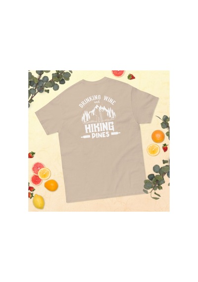 Wildstyle Drinking Wine And Hiking Pines Doğa Yürüyüşü Baskılı Unisex Pamuklu Tişört Camel