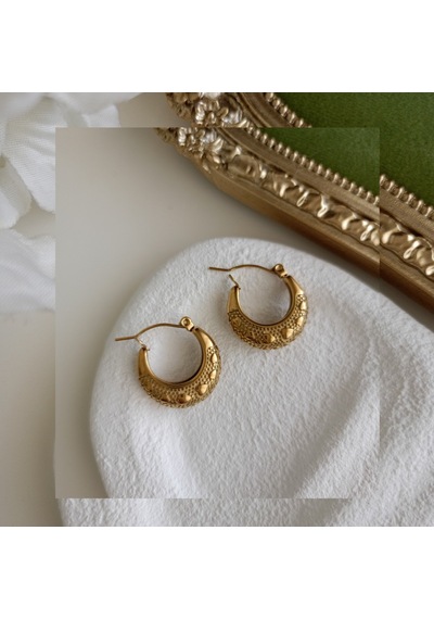 Lente Aksesuar Antik Gold Renk Kabartma Kalp Desenli Vintage Çelik Küpe Altın