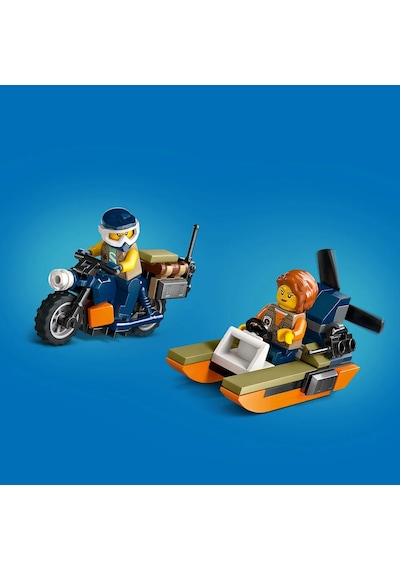 LEGO® City Orman Kaşifinin Helikopteri Kamp Yerinde 60437 - 8 Yaş & Üzeri Çocuklar için Yaratıcı Oyuncak Yapım Seti (881 Parça)