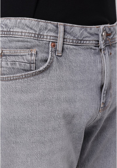 Colin's Colins Straıght Fıt Düşük Bel Düz Erkek Gri Jean Şort Cl1075018 Q1.v1 Dn43514 Denim Colin's Colins Straıght Fıt Düşük Bel Düz Erkek Gri Jean Şort Cl1075018 Q1.v1 Dn43514 Denim