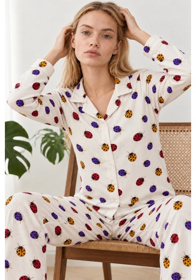 Kadın Uğur Böcekli Gömlek Yaka Beyaz Pijama Takımı 4827
