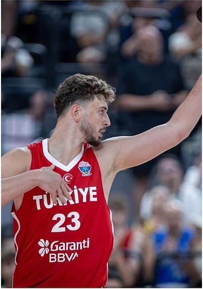 Türkiye Basketbol Milli Takımı Alperen Şengün Forması Kırmızı Çok Renkli