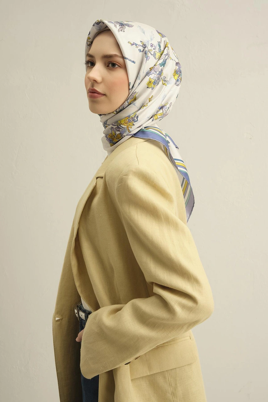 Armine Çiçek Desenli Saf İpek Sura Eşarp 9316d 83 İndigo