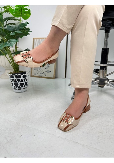 Günlük Kadın Loafer Topuklu Toka Ve Dikiş Detaylı Küt Burunlu Ayakkabı 6002 Bej Taba Rugan Günlük Kadın Loafer Topuklu Toka Ve Dikiş Detaylı Küt Burunlu Ayakkabı 6002 Bej Taba Rugan