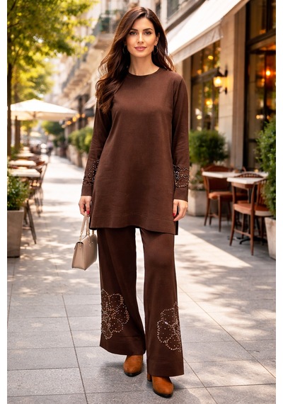 Lale Butik Kolları Ve Paçası Taş İşleme Detay Sıfır Yaka Triko Takım 17019 Kahverengi Lale Butik Kolları Ve Paçası Taş İşleme Detay Sıfır Yaka Triko Takım 17019 Kahverengi