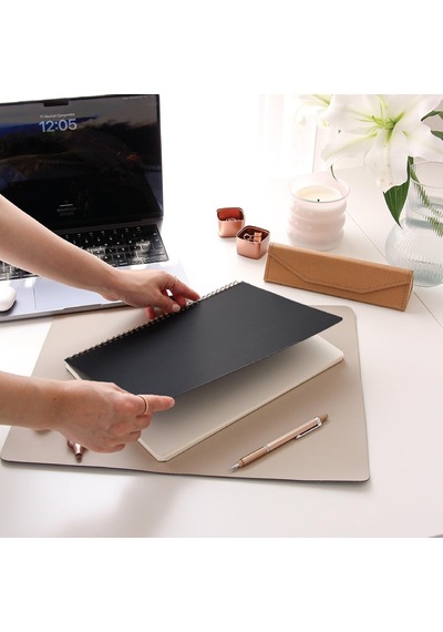 Tasarımlı 8 Cm X 12 Cm Ölçülerinde Çizgisiz 48 Yaprak Ahşap Kapaklı Defter Genel