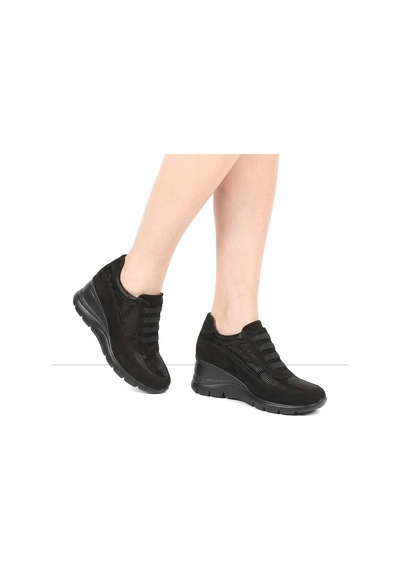 Kadın Siyah Dolgu Topuklu Nubuk Deri Sneaker