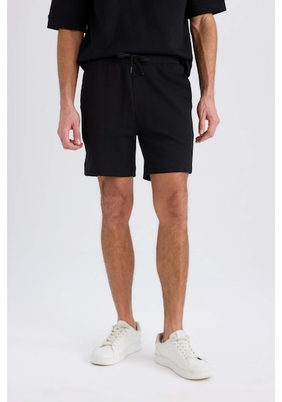DeFacto Regular Fit Düz Paça Şort D9769AX25SMBK81