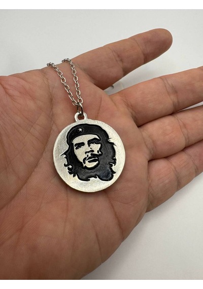 Che Guevara Yuvarlak Figürlü Unisex Kolye Özgürlük, Cesaret Ve Adaletin Simgesi Çok renkli