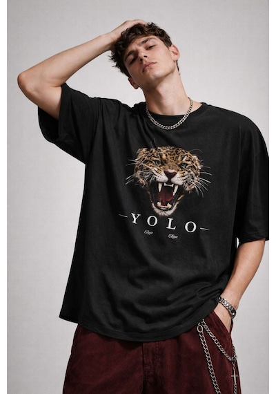 Yolo Street Oversize Siyah Tişört Ön Baskılı Leopar Yolo Tasarım %100 Pamuk Unisex Streetwear Siyah Yolo Street Oversize Siyah Tişört Ön Baskılı Leopar Yolo Tasarım %100 Pamuk Unisex Streetwear Siyah