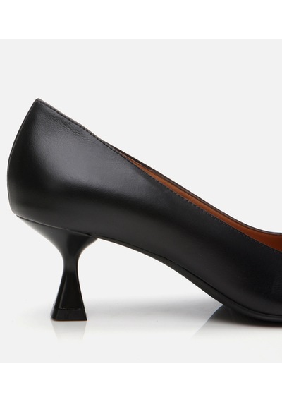 Hotiç Kadın Deri Siyah Esnek Tabanlı Stiletto