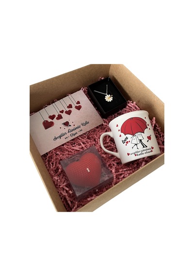 Bk Gift Kişiye Özel Kutlama Kartı & Sevgililer Günü Tasarımlı Kupa & Kalp Mum & Papatya Kolye Hediye Kutulu Set, Sevgiliye Hediye, Yıl Dönümü Hediyesi