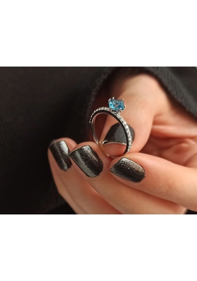 Sirius Pırlanta Ve Prenses Kesim Londonblue Topaz Yüzük 0823R0190