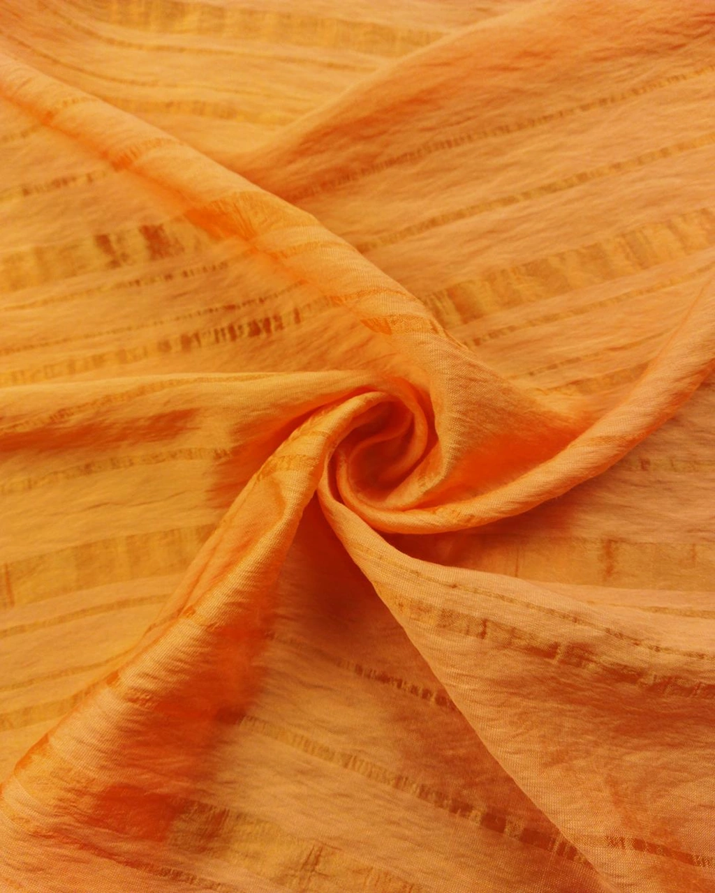 %65 Viskon %22 Sentetik %14 Rayon Ayrobin Benzeri Şerit Desenli Turuncu Renken: 150 Cm-2086 Renkli