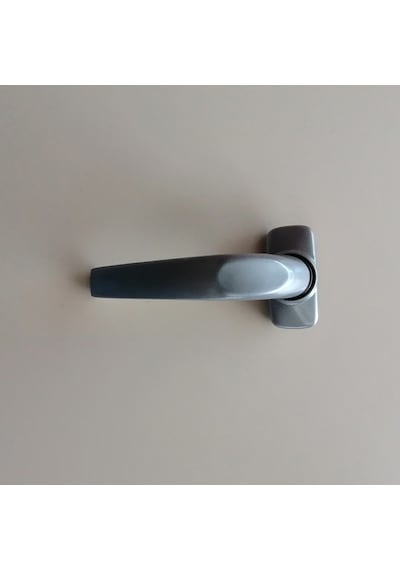 Yaylı Eksenel Alüminyum Savıo Kapı Kolu Gri Eloksal